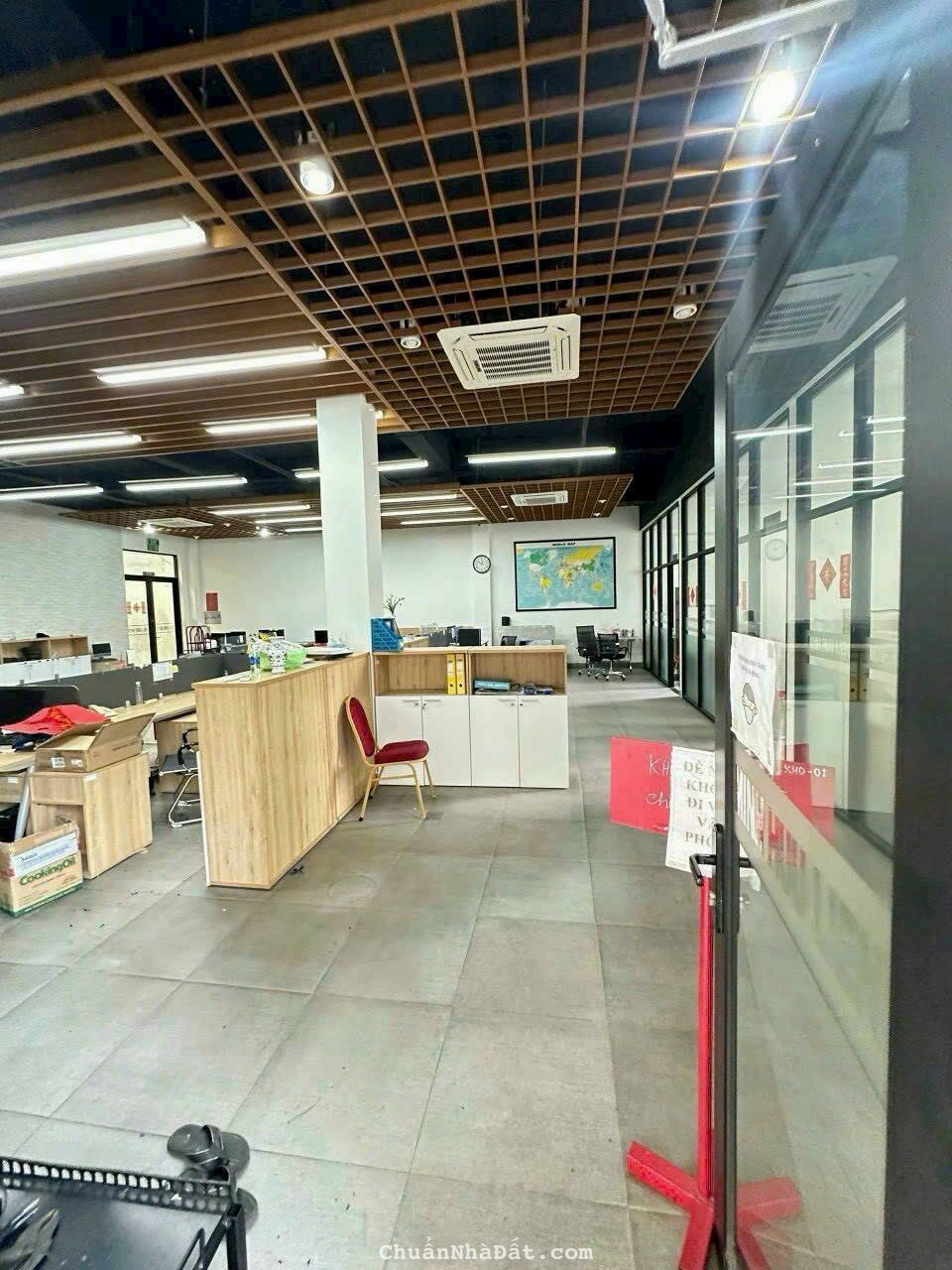 Nhà xường thị trấn Đức Hòa,Long An dt 5425m2 giá 34 tỷ Nhà xường thị trấn Đức Hòa,Long An dt 5425m2 giá 34 tỷ