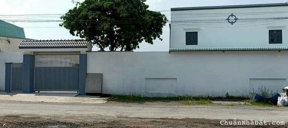 Xưởng + đất tổng dt 1440m2 xã Tân Bửu,Bến Lức,Long An giá 18 tỷ