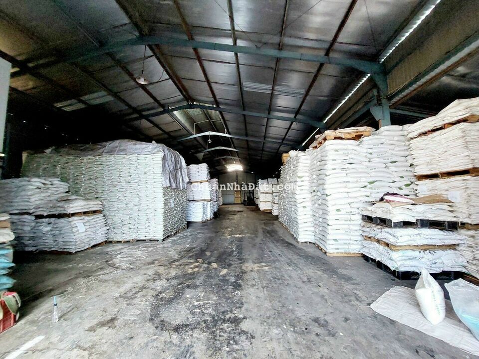 Nhà xưởng 1000m2 xã Đức Lập Hạ, Đức Hòa, Long An giá 11 tỷ Nhà xưởng 1000m2 xã Đức Lập Hạ, Đức Hòa, Long An giá 11 tỷ