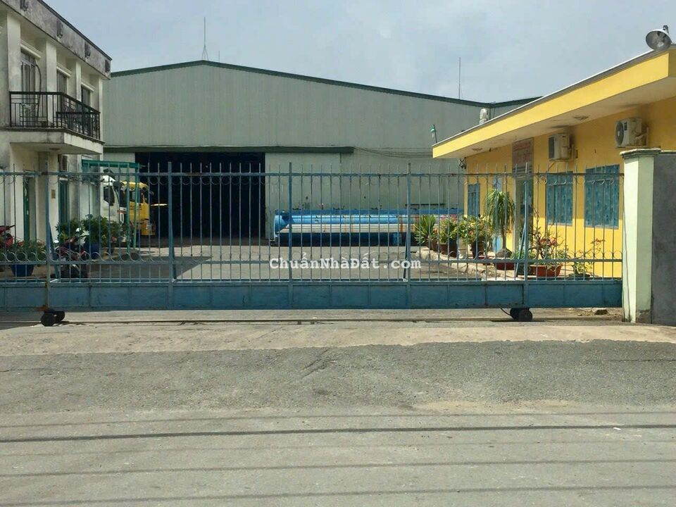 Nhà xưởng khu công nghiệp Tân Bình dt 10.000m2 giá 250 tỷ Nhà xưởng khu công nghiệp Tân Bình dt 10.000m2 giá 250 tỷ