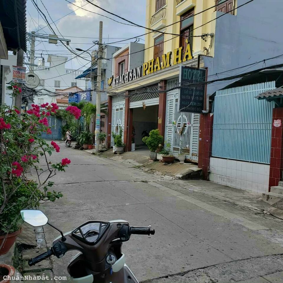 nhà mặt tiền Trung Mỹ Tây 6 , Hóc Môn giá 6,2 tỷ