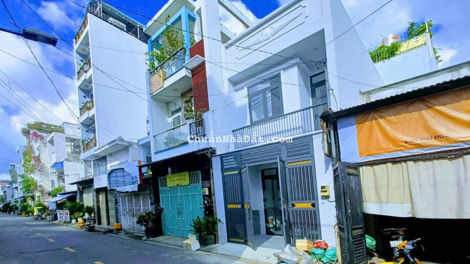 Nhà mặt tiền đường số 11, Bình Hưng Hòa, Bình Tân dt 60m2 1 lầu 2pn 2wc giá 5,9 tỷ Nhà mặt tiền đường số 11, Bình Hưng Hòa, Bình Tân dt 60m2 1 lầu 2pn 2wc giá 5,9 tỷ