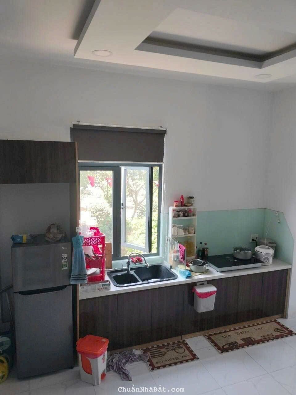 Nhà ấp 2, xã Thạnh Đức,Bến Lức,Long AN dt 102m2 giá 1,9 tỷ