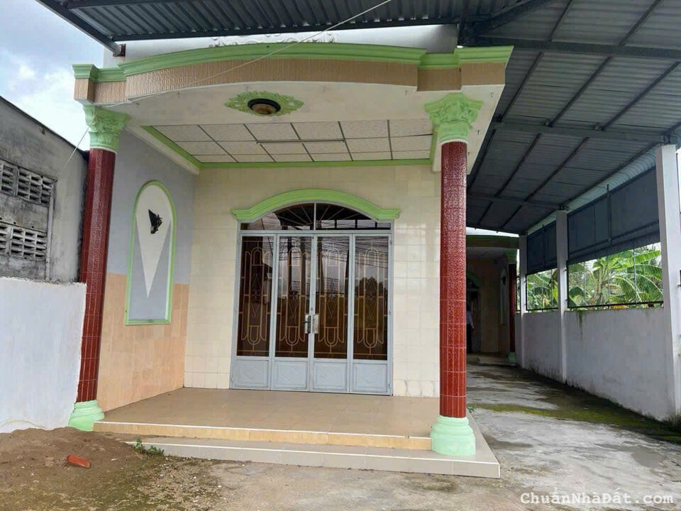 Nhà hẻm ql1A, p5, tp Tân An,Long An dt 196m2 2pn 2wc giá 1,45 tỷ Nhà hẻm ql1A, p5, tp Tân An,Long An dt 196m2 2pn 2wc giá 1,45 tỷ