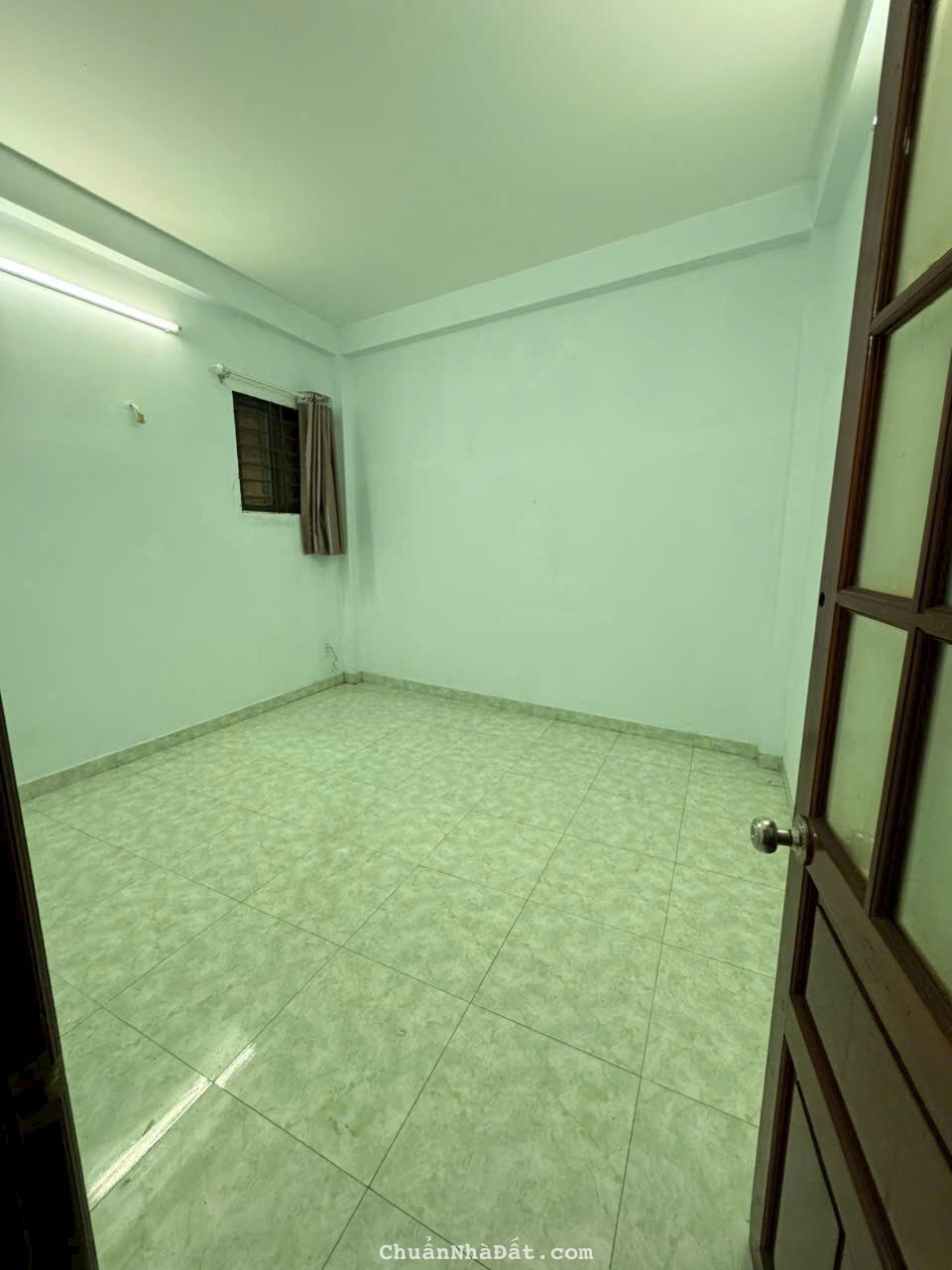 Nhà mặt tiền đường số 8, Bình Hưng Hòa, Bình Tân dt 60m2 2 lầu 3pn 3wc giá 4.9 tỷ