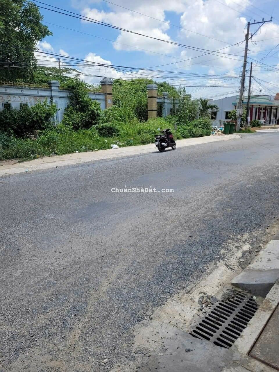 Đất thổ cư 764m2 mặt tiền ấp 2,xã Mỹ Yên,huyện Bến Lức,Long An giá 13 tỷ Đất thổ cư 764m2 mặt tiền ấp 2,xã Mỹ Yên,huyện Bến Lức,Long An giá 13 tỷ