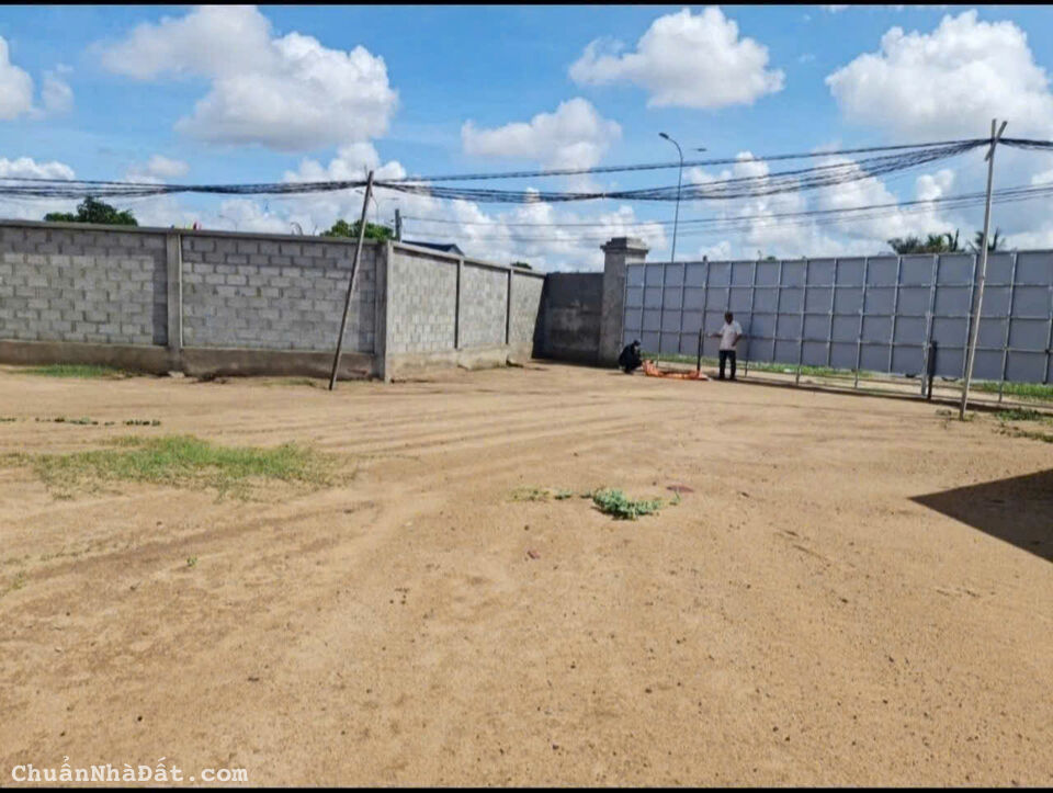 4400m2 đất thổ mt tỉnh lộ 830 Cần Đước,Long An giá 32 tỷ