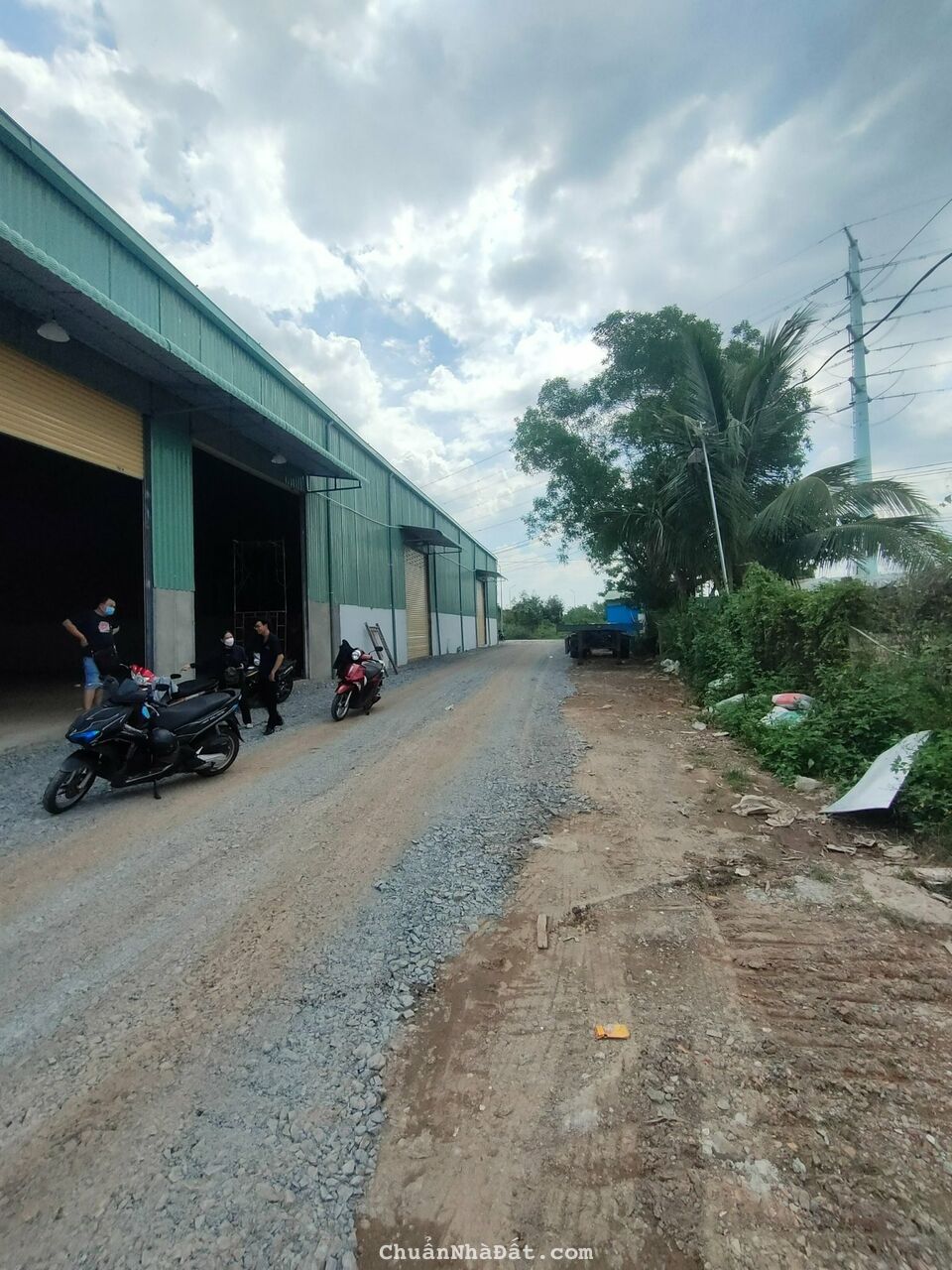 Xưởng cho thuê p Phú Hữu, q9 dt 600m2 giá 60tr/tháng