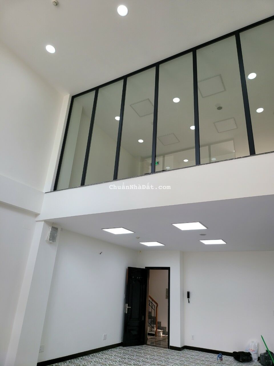 Cho thuê tòa nhà mặt tiền đường lớn quận 6, dtsd 665m2 , giá 140tr 1 tháng