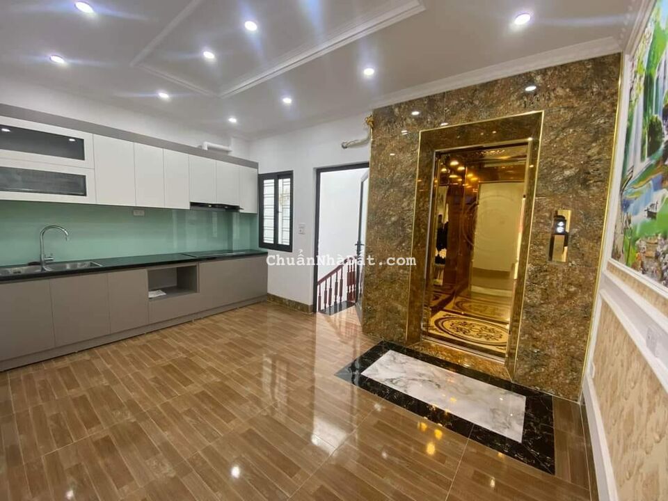 Bán nhà  phân lô Đội Cấn, Ba Đình, 45m, 6T thang máy, MT 5m, nhà đẹp, KD,  giá 8 tỷ 8. 