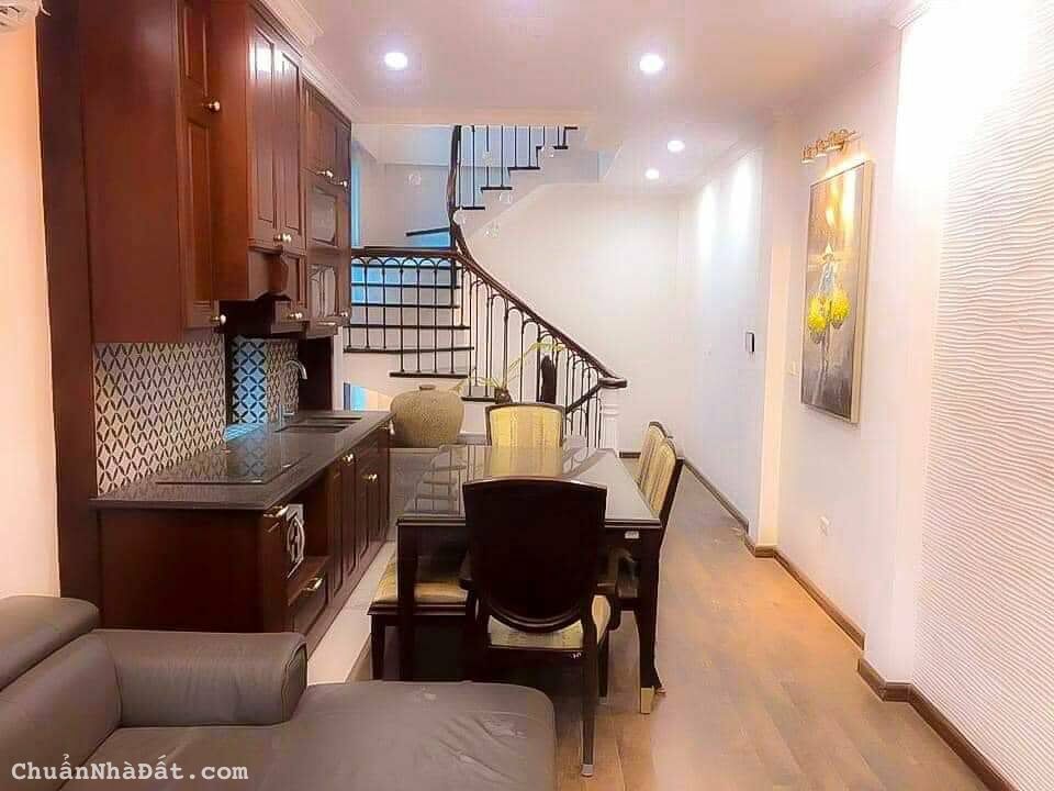 Bán Nhà Ngũ Hiệp, Thanh Trì. Nhà đẹp lung linh, gần phố, xe 5 tấn vào tận nơi, 40m2, 4.1 tỷ