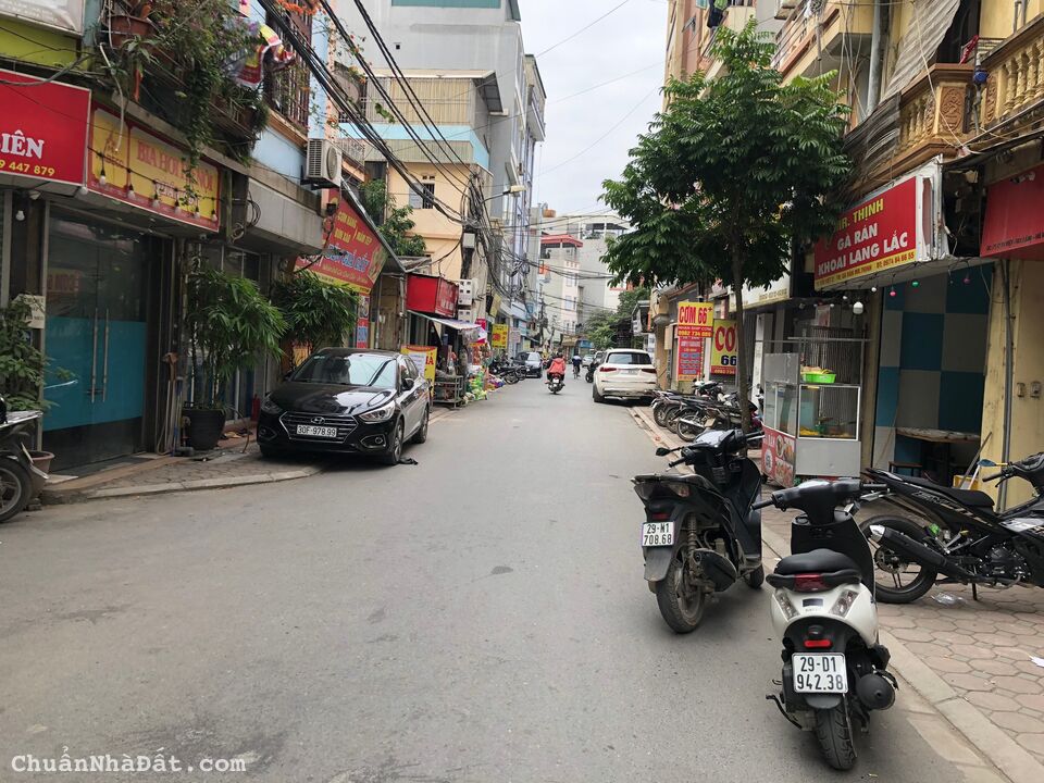 Cần bán gấp toà nhà trọ 6 tầng, sinh viên thuê full phòng, dòng tiền 40tr/tháng tại Cửu Việt 2