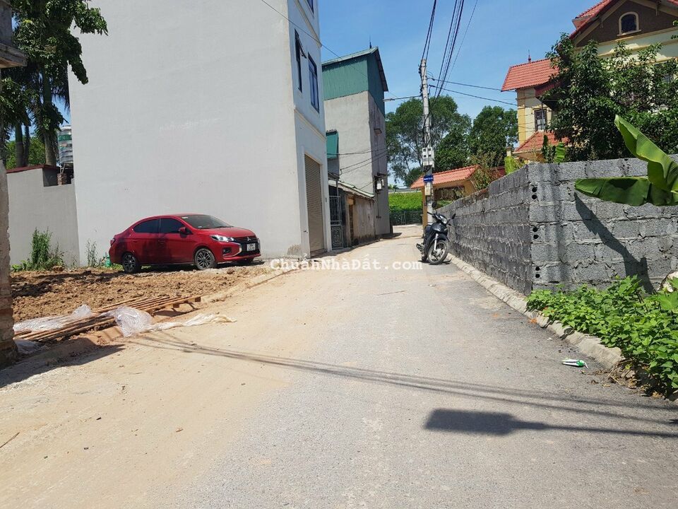 Cần bán gấp 74.5m2 đất thôn Chu Xá Kiêu Kỵ Gia Lâm, đường 5m.