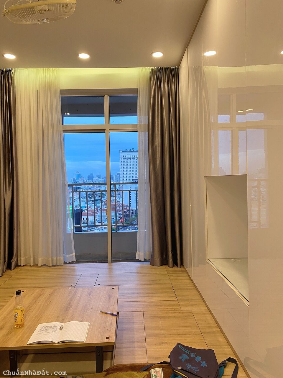 Cho thuê The Prince 3 phòng ngủ, có xuất oto