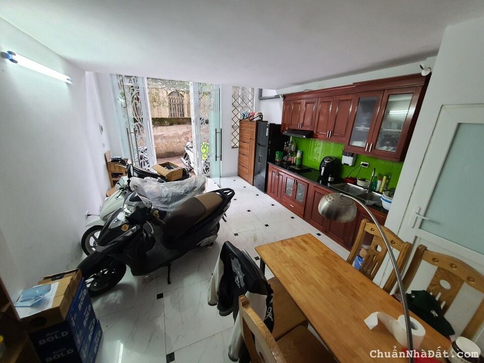 GIA ĐÌNH CẦN BÁN NHÀ PHƯỜNG NGỌC HÀ, Ở NGAY, 33M2, 4M, GIÁ CHỈ 4.75 TỶ