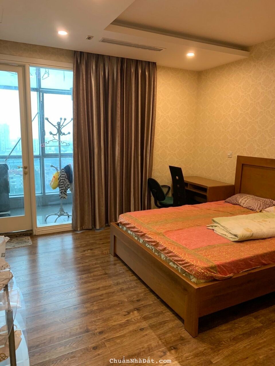 Chính chủ cần bán căn hộ 2 phòng ngủ, 2 vs DT 83m ở tòa EUROWINDOW LH gặp chính chủ 0936354564