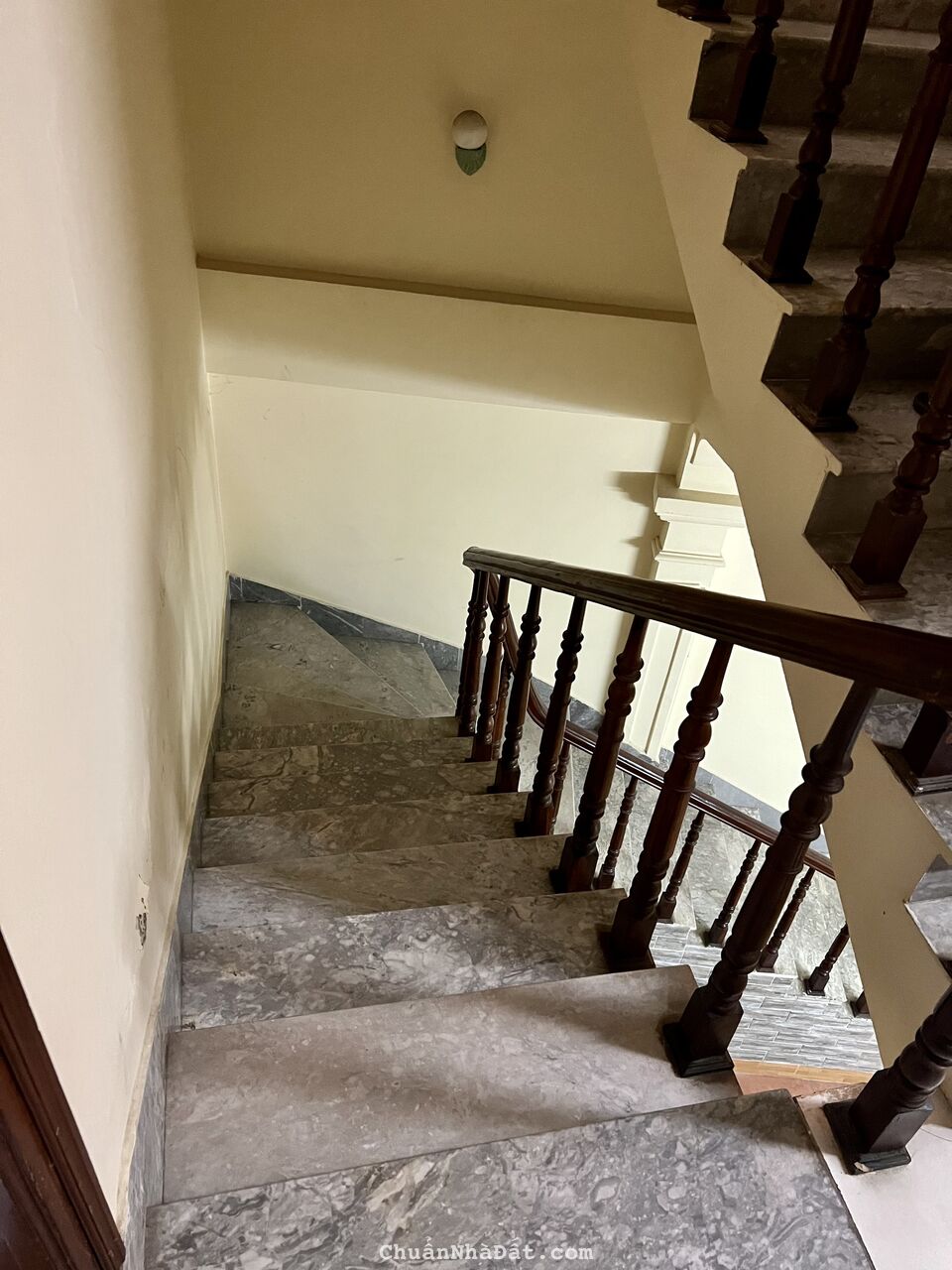 (Ảnh thực tế) Bán nhà SĐCC tên tôi 42m2, 5 tầng 514 Thụy Khuê trực tiếp 5 tỷ nhỉnh