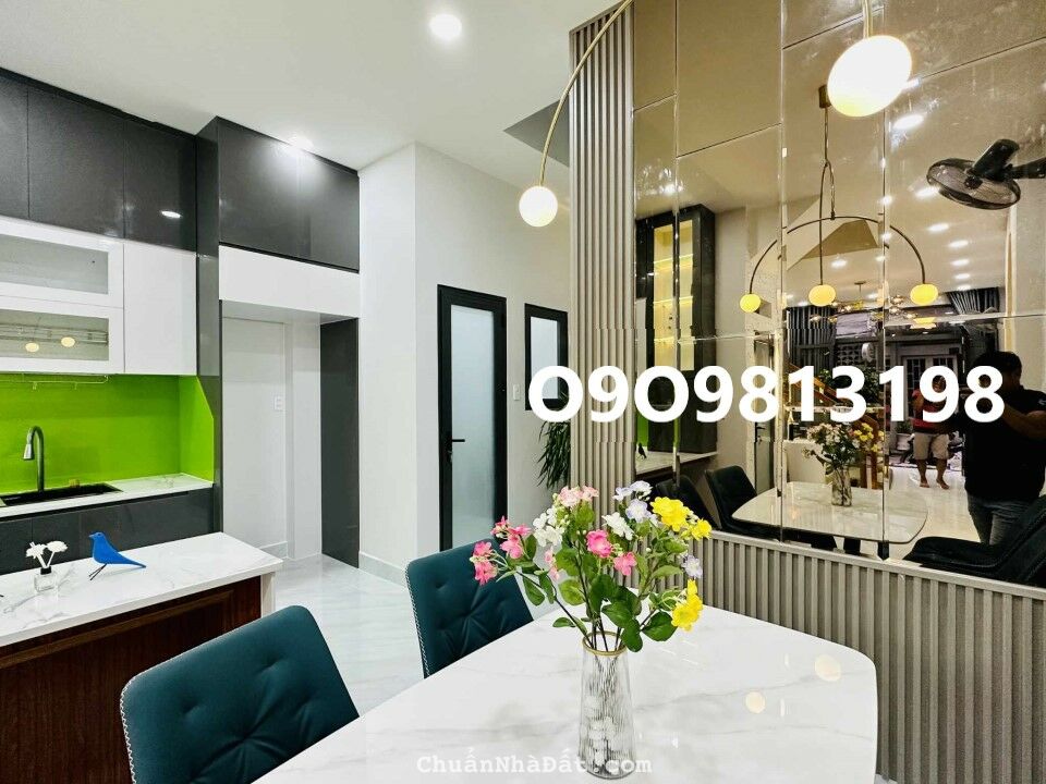 ♥️♥️♥️Nhà 5 TẦNG ĐẸP Phong Cách Hiện Đại P12 Q10 Bán Gấp SHR Vuông Vức Ở Ngay.♥️♥️♥️