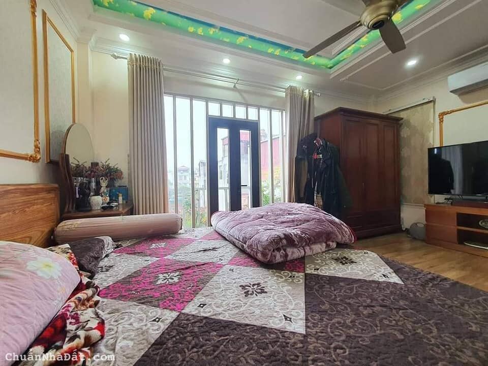 HIẾM Mặt ngõ kinh doanh phố Thái Hà ô tô đỗ, lô góc, 40m2, 5T.