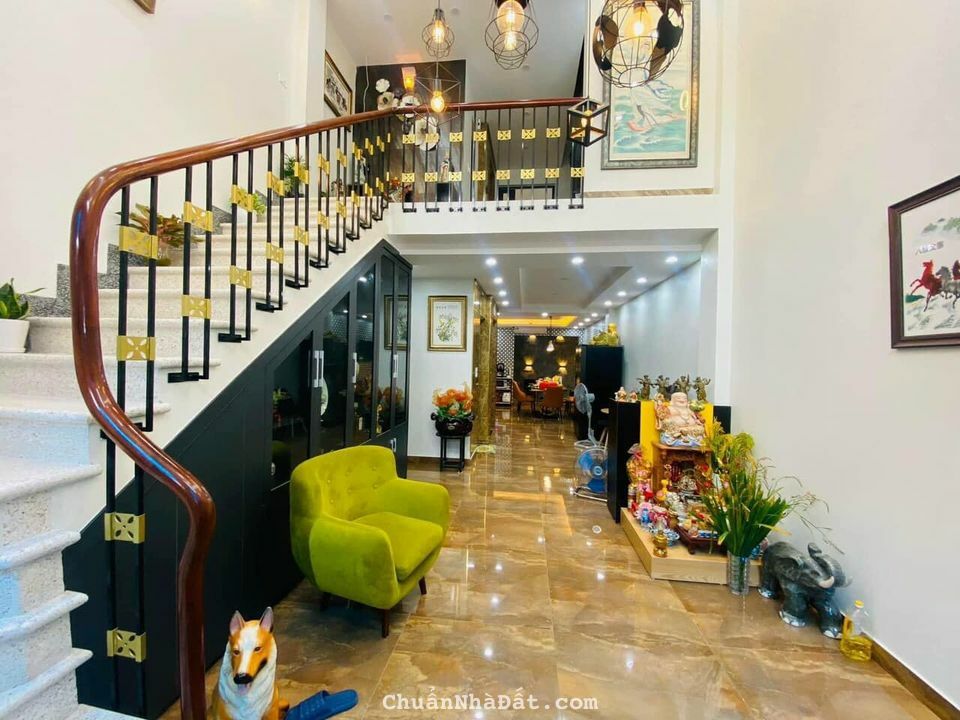 SIÊU PHẨM nhỉnh 5 tỷ có nhà 6T thang máy phố Cát Linh nội thất Châu Âu.