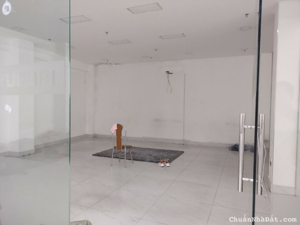 Mặt bằng làm showroom đường Nguyễn Khoái. 500-700m2