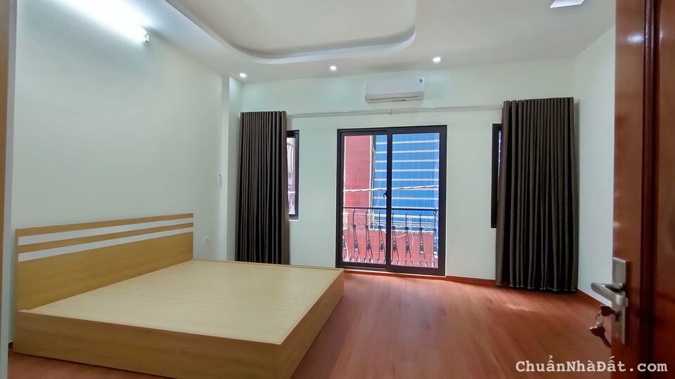 Bán nhà Phú Diễn,vỉa hè,ô tô tránh,KD,văn phòng,nhỉnh 8 tỷ.