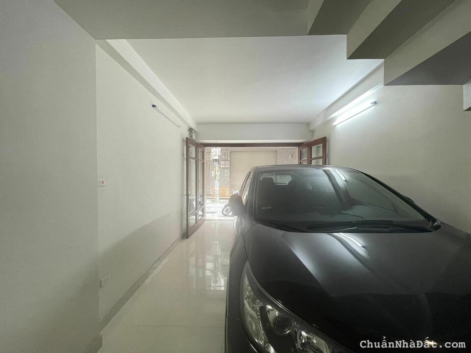 Bán nhà Phú Diễn,gara ô tô,view hồ,an sinh đỉnh,DT 50m,nhỉnh 5 tỷ