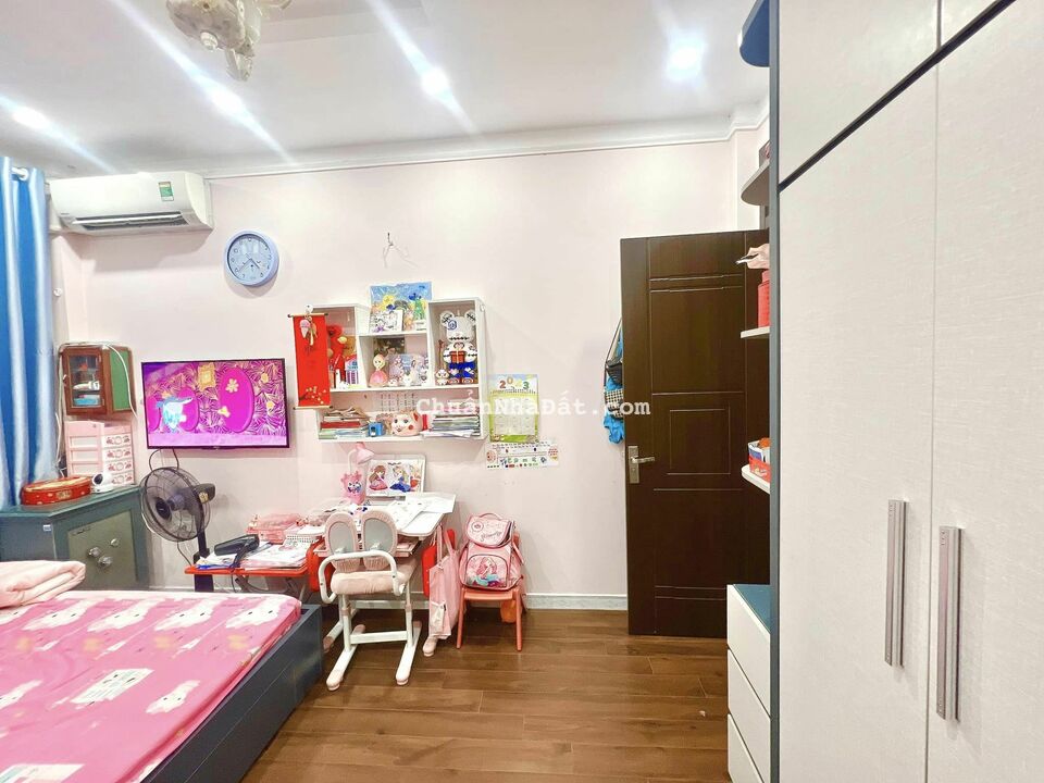 BÁN NHÀ KIM MÃ 26M2 5 TẦNG- NGÕ BA GÁC, LÔ GÓC THOÁNG SÁNG- GIÁ 3,5TỶ