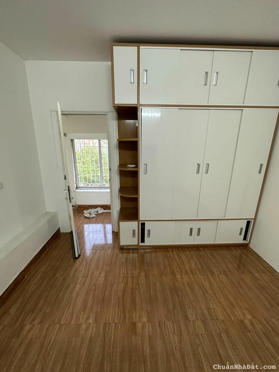 BÁN TẬP THỂ CẦU GIẤY- NGHĨA TÂN 85M2- 3 NGỦ, 2WC NHÀ MỚI Ở NGAY- 2,1TỶ BÁN TẬP THỂ CẦU GIẤY- NGHĨA TÂN 85M2- 3 NGỦ, 2WC NHÀ MỚI Ở NGAY- 2,1TỶ