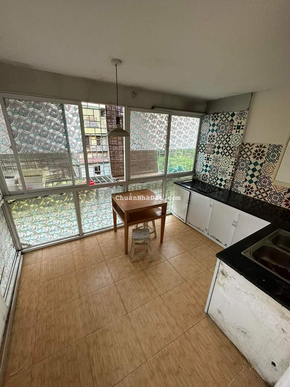 BÁN TẬP THỂ CẦU GIẤY- NGHĨA TÂN 85M2- 3 NGỦ, 2WC NHÀ MỚI Ở NGAY- 2,1TỶ BÁN TẬP THỂ CẦU GIẤY- NGHĨA TÂN 85M2- 3 NGỦ, 2WC NHÀ MỚI Ở NGAY- 2,1TỶ