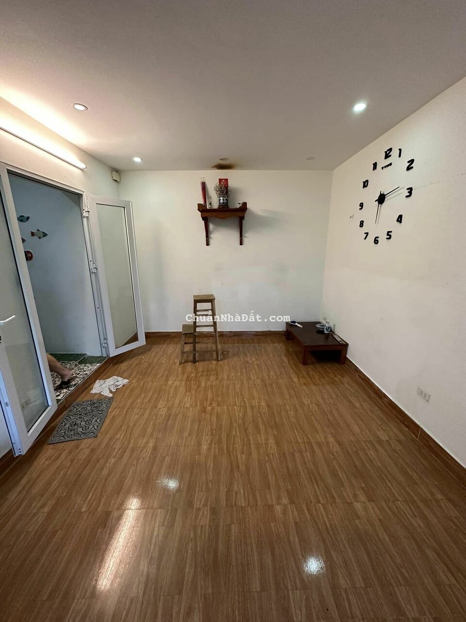 BÁN TẬP THỂ CẦU GIẤY- NGHĨA TÂN 85M2- 3 NGỦ, 2WC NHÀ MỚI Ở NGAY- 2,1TỶ BÁN TẬP THỂ CẦU GIẤY- NGHĨA TÂN 85M2- 3 NGỦ, 2WC NHÀ MỚI Ở NGAY- 2,1TỶ