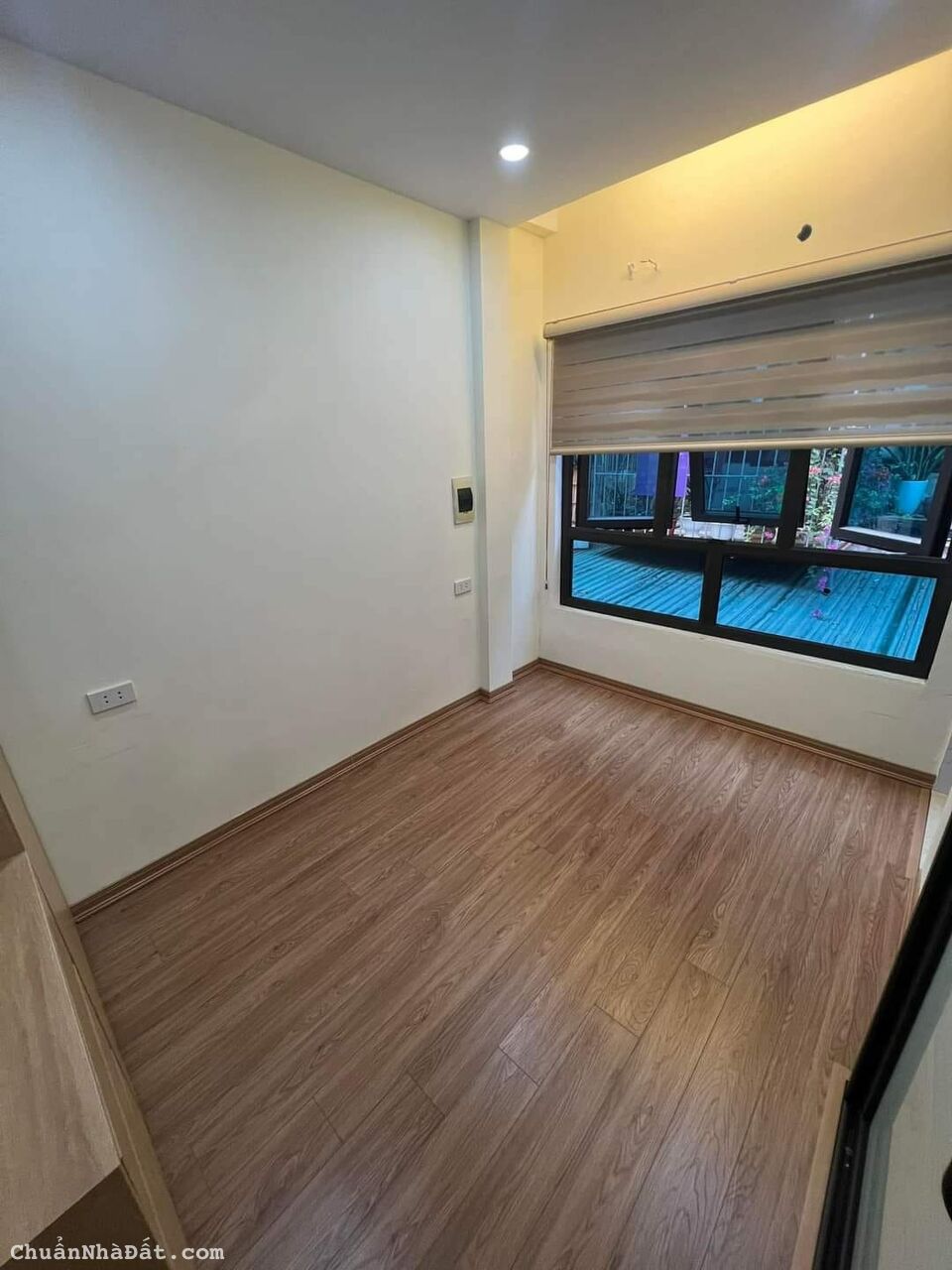 BÁN NHÀ CẦU GIẤY NGHĨA TÂN 13M2x4TẦNG NGÕ GA GÁC,3 BƯỚC TỚI PHỐ- GIÁ 1,95 TỶ