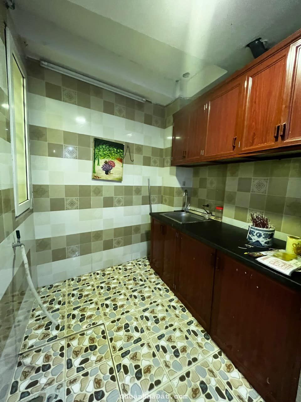 BÁN CCMN CẦU GIẤY 48M2-THANG MÁY, 2NGỦ, 2WC PHÁP LÝ CHUẨN- GIÁ 1,05 TỶ