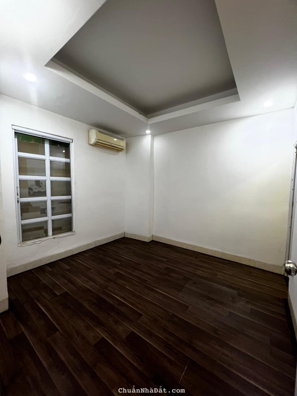 BÁN CCMN CẦU GIẤY 48M2-THANG MÁY, 2NGỦ, 2WC PHÁP LÝ CHUẨN- GIÁ 1,05 TỶ