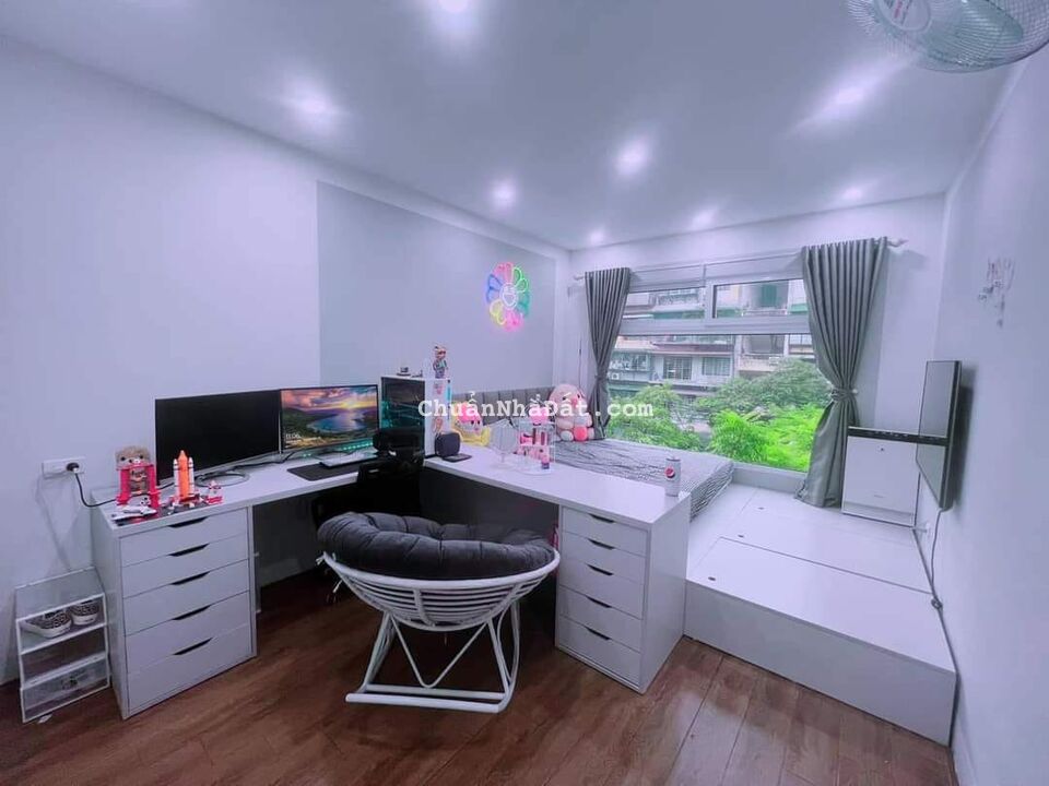 BÁN NHÀ TẬP THỂ BA ĐÌNH 75M2- 3 NGỦ, NHÀ MỚI, TẶNG HẾT NỘI THẤT- 2,65 TỶ