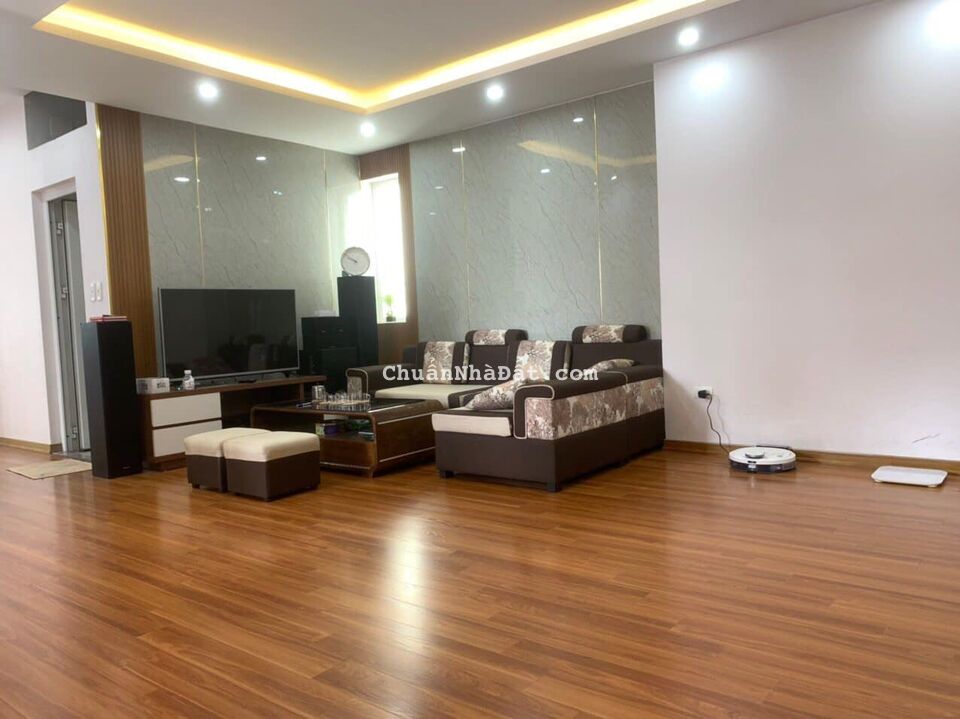 Bán căn hộ 131 Trần Phú Hà Đông 95m2 giá 2.55 tỷ. Lh 0981863359