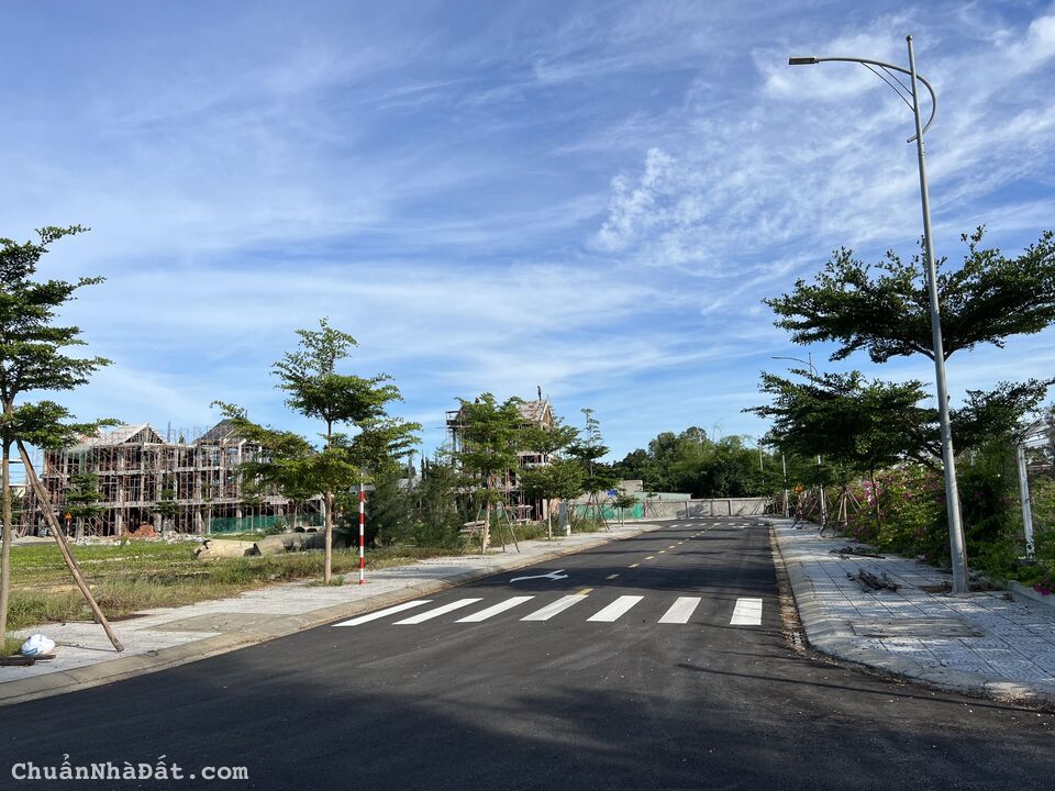 Nam Hội An trong lòng phố cổ giá đầu tư chỉ với 1.1 tỷ 3 tầng 5 phòng Nam Hội An trong lòng phố cổ giá đầu tư chỉ với 1.1 tỷ 3 tầng 5 phòng