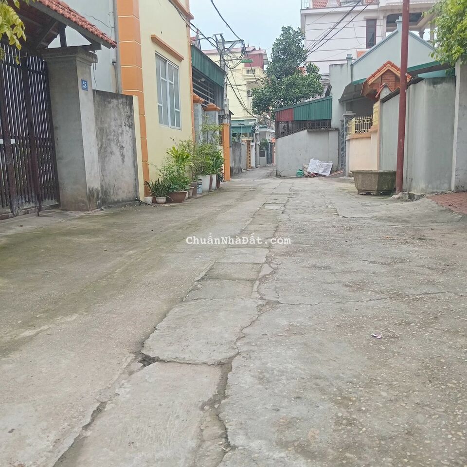 BÁN NHÀ THƯỢNG CÁT - BẮC TỪ LIÊM - 4 TẦNG - MT 5,8M - CỰC THOÁNG - Ô TÔ TẬN CỔNG BÁN NHÀ THƯỢNG CÁT - BẮC TỪ LIÊM - 4 TẦNG - MT 5,8M - CỰC THOÁNG - Ô TÔ TẬN CỔNG