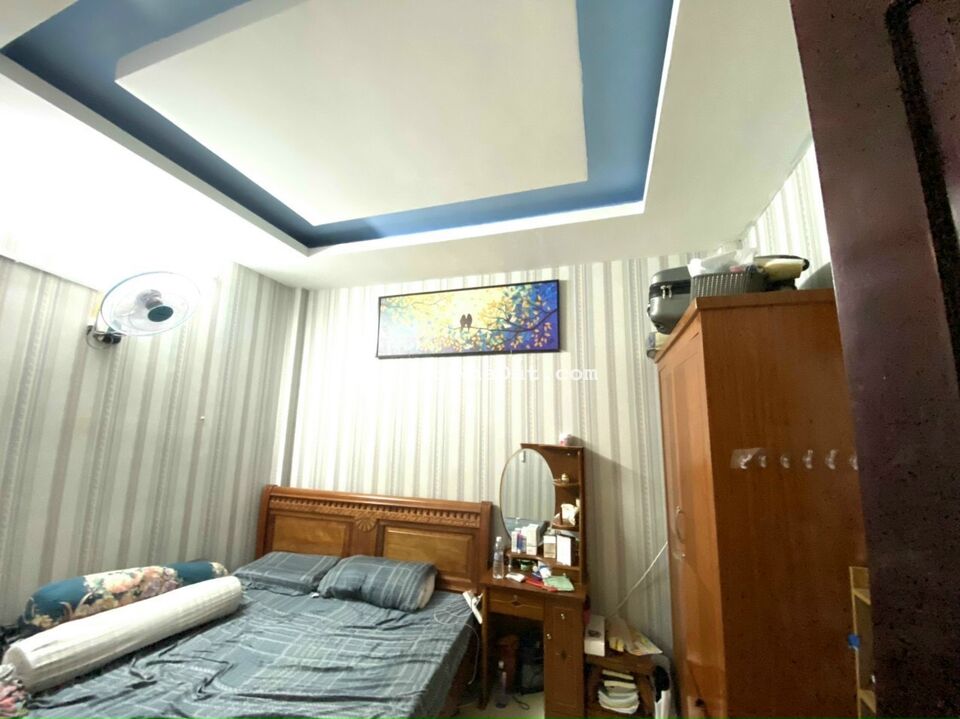 Nhà hẻm 4m, Huỳnh Văn Bánh, 4 x 13m, 3 lầu, chỉ 8.6 tỷ, Phú Nhuận