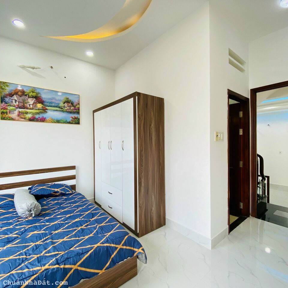 Hẻm 3.5m, Huỳnh Văn Bánh, 4 x 10.2m, 2 lầu, chỉ 5.4 tỷ, Phú Nhuận