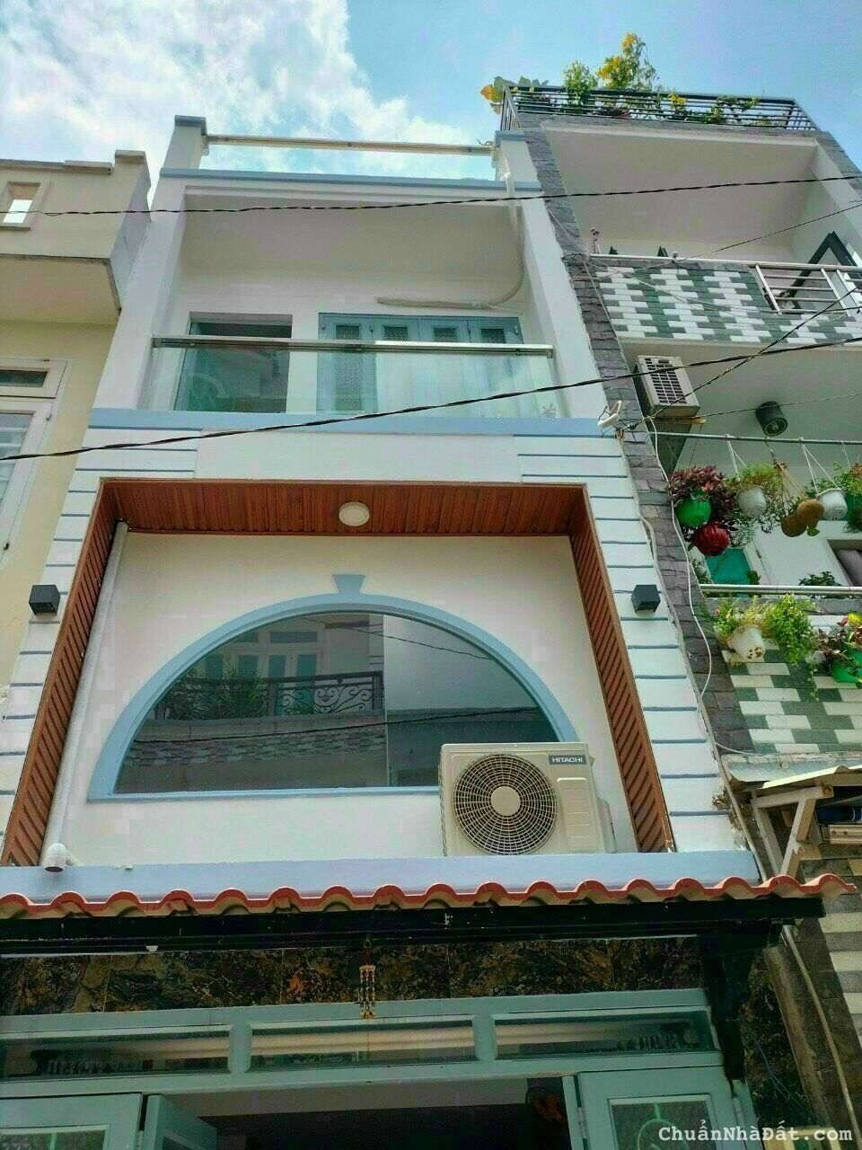 Bán nhà Phú Nhuận, Huỳnh Văn Bánh, 3.2 x 12m, 2 lẩu, 4 tỷ 800