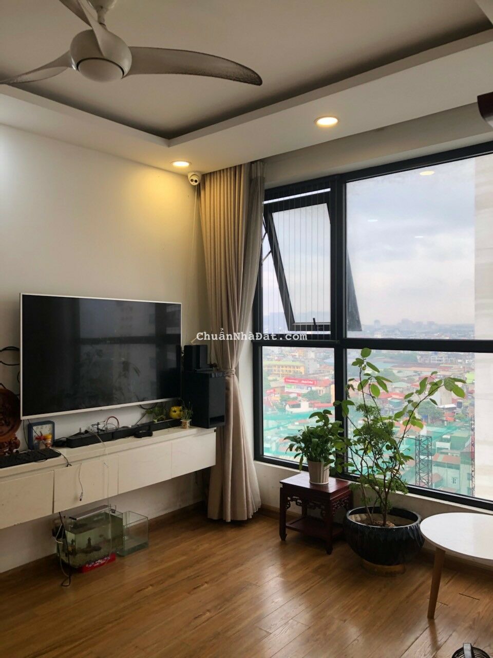 Chính chủ bán nhanh căn hộ 3PN +2VS -80m2 tòa HH3 chung cư Ecolake view ,view hồ thoáng mát
