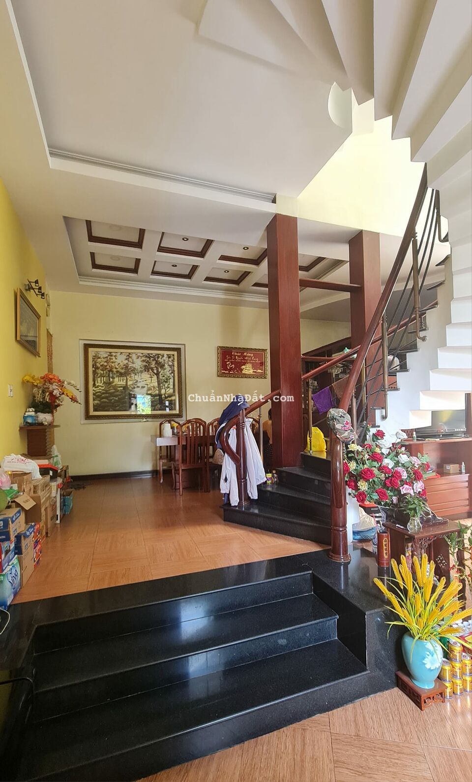 Bán biệt thự Hậu Giang-ngang 12m-thiết kế xanh mát-nội thất gỗ-sang-xịn-giá tốt