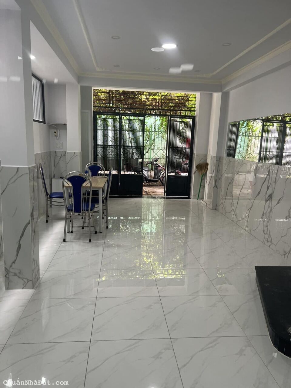 Bán nhà HXH Lê Văn Sỹ thông Trường Sa-ngang 4m-35m-sổ vuông dọn vào ở ngay chỉ 4 tỷ