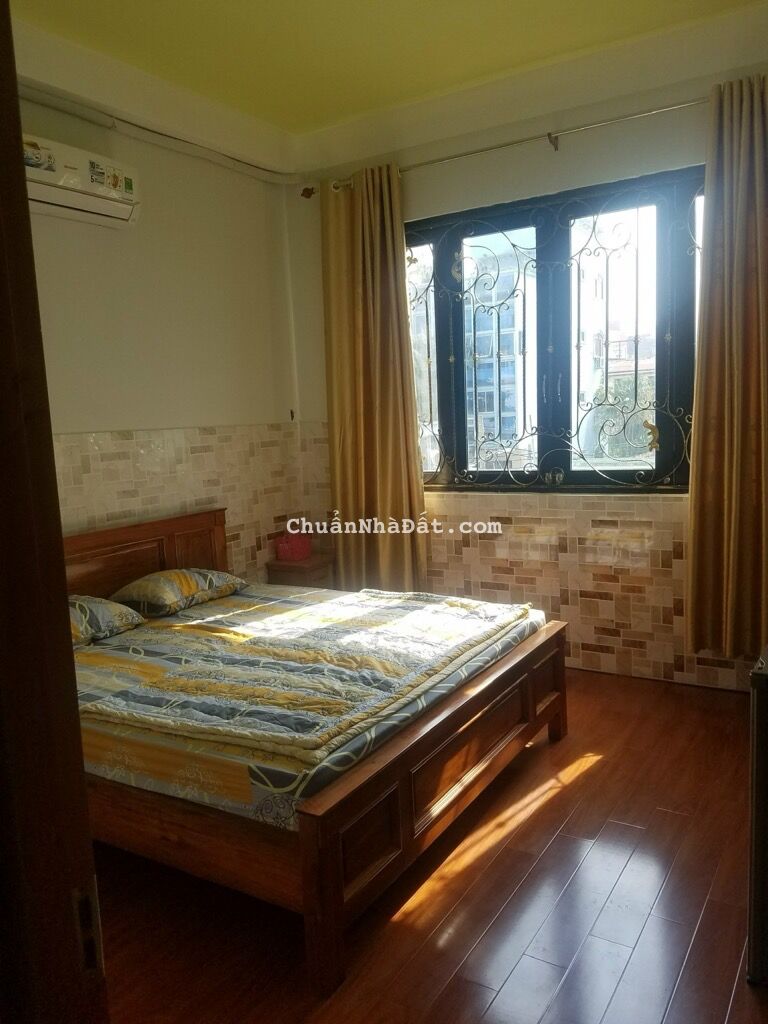 Bán nhà hẻm 6m-cạnh chợ Tân Định-9PN-kinh doanh tốt-sổ vuông-giá rẻ