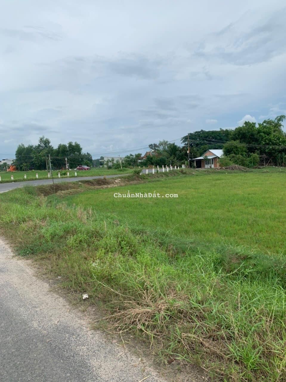 Bán lô đất góc hai mặt tiền nhựa Mỹ hạnh Nam Đức Hòa Long An.33x33.Giá 13 tỷ