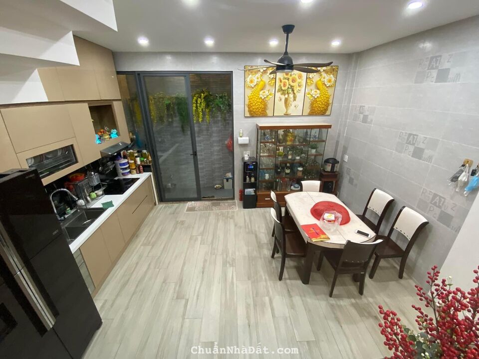 TÔI CHÍNH CHỦ BÁN GẤP NHÀ KHUÊ TRUNG CẨM LỆ ĐÀ NẴNG ĐỐI DIỆN TRƯỜNG NGOẠI NGỮ NHỈNH 4 TỶ