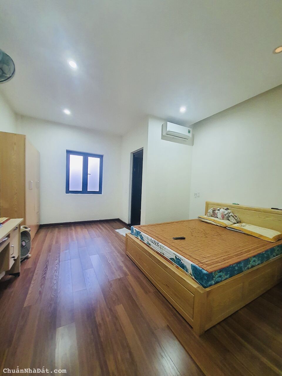 BÁN GẤP NHÀ 3 TẦNG ĐẸP TUYỆT ĐỖ THÚC TỊNH GIÁ NHỈNH 4 TỶ TẶNG FULL TOÀN BỘ NỘI THẤT XỊN SÒ