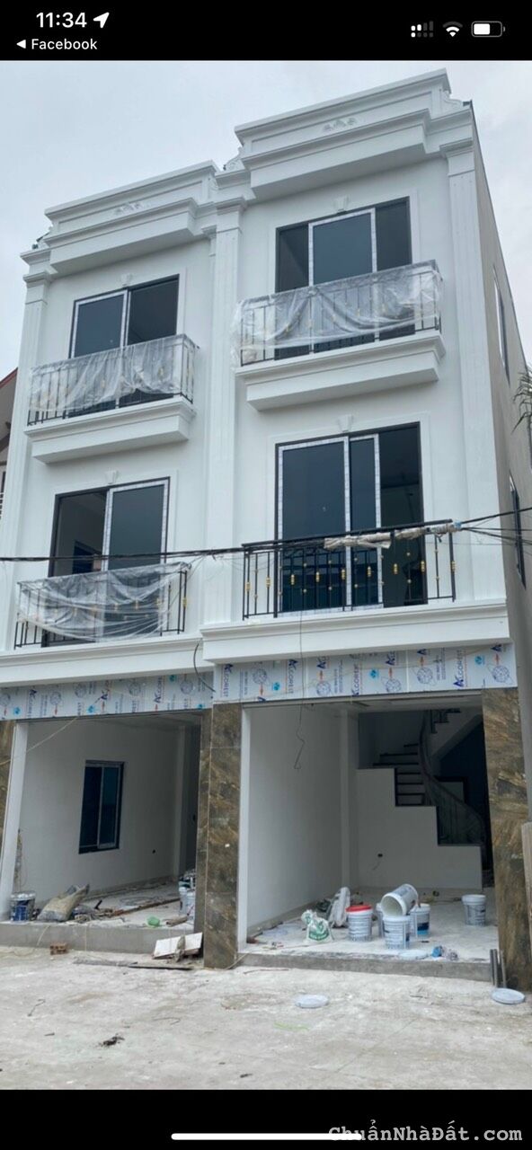Bán nhà 3 tầng mới xây tại Vân Nội ô tô đỗ cửa ngõ thông full đồ 
