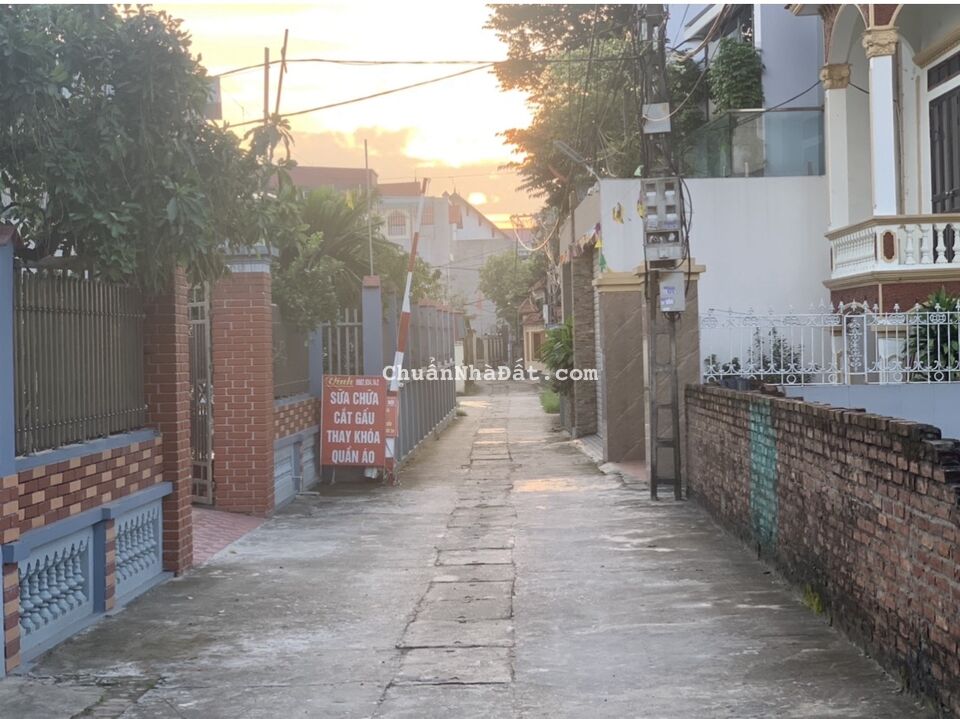 Bán gấp 42m đất xóm Chữ Vân Nội ô tô đỗ cửa ngõ thông giá rẻ